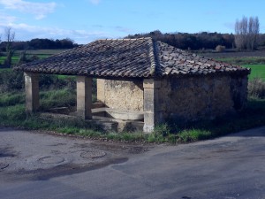 Le lavoir Le Sauzil avant sa restauration